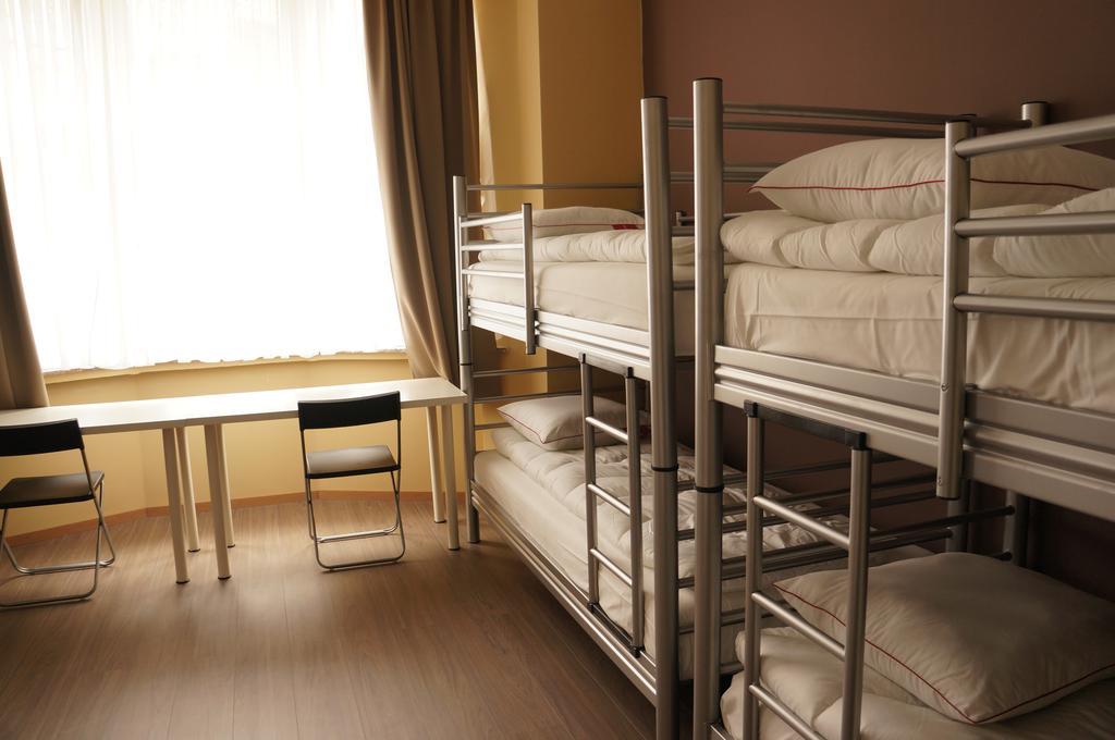 Es Hostel Saint-Gilles Dış mekan fotoğraf