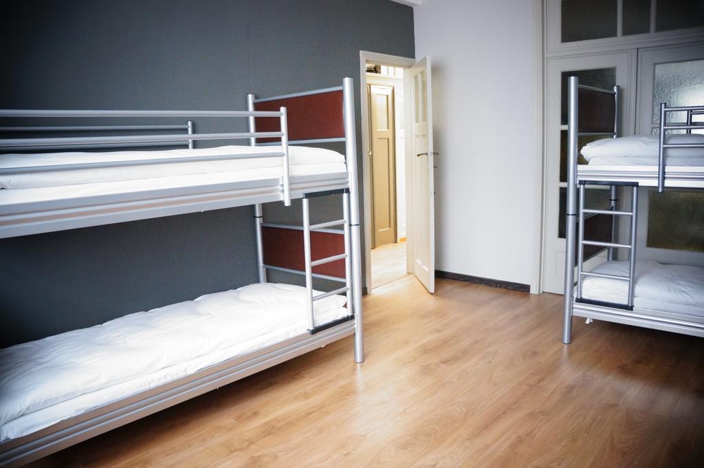 Es Hostel Saint-Gilles Dış mekan fotoğraf