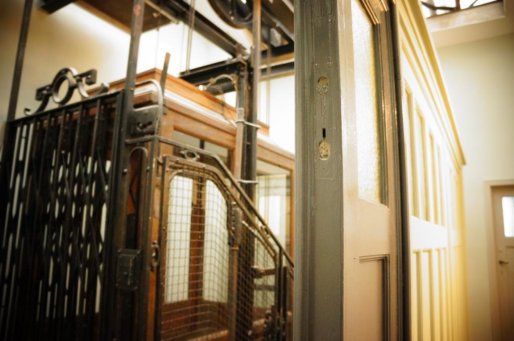 Es Hostel Saint-Gilles Dış mekan fotoğraf