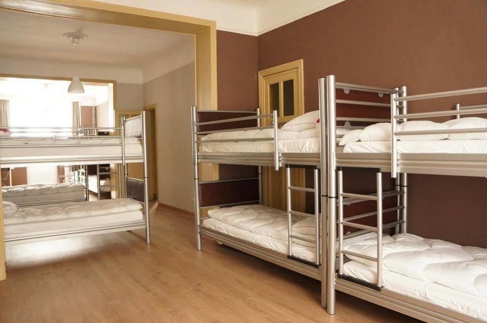 Es Hostel Saint-Gilles Dış mekan fotoğraf